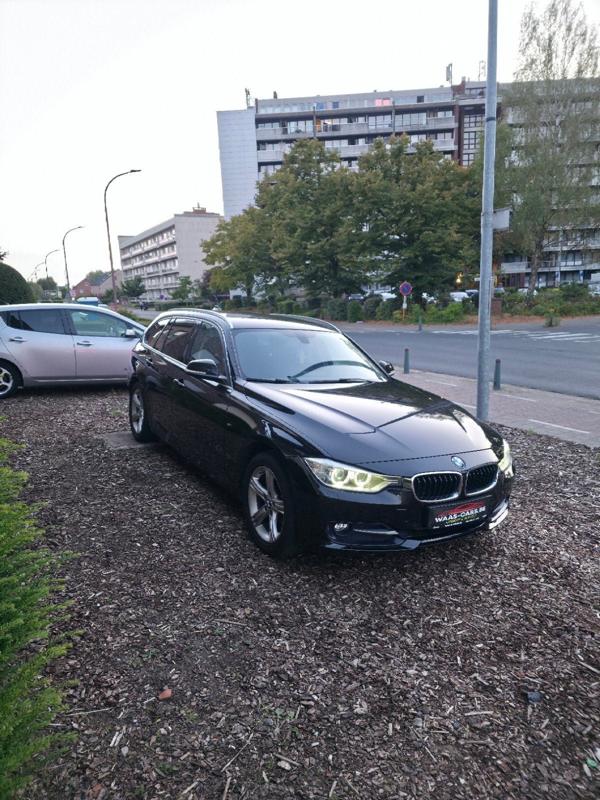 Bmw 316i Touring Benzine euro 6B, Auto's, BMW, Dealer onderhouden, Elektrische ramen, Zwart, Bedrijf
