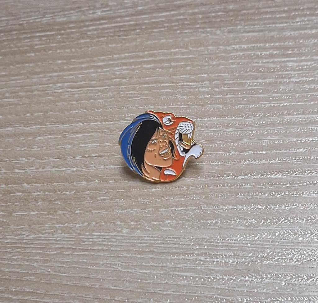 PIN - TOUNGA - EDOUARD AIDANS - BANDE DESSINNEE, Envoi, Utilisé, Figurine, Insigne ou Pin's