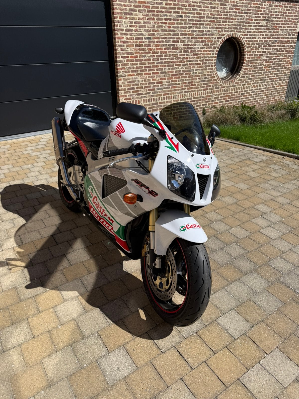 Honda VTR SP2, Motos, Particulier, Neuf