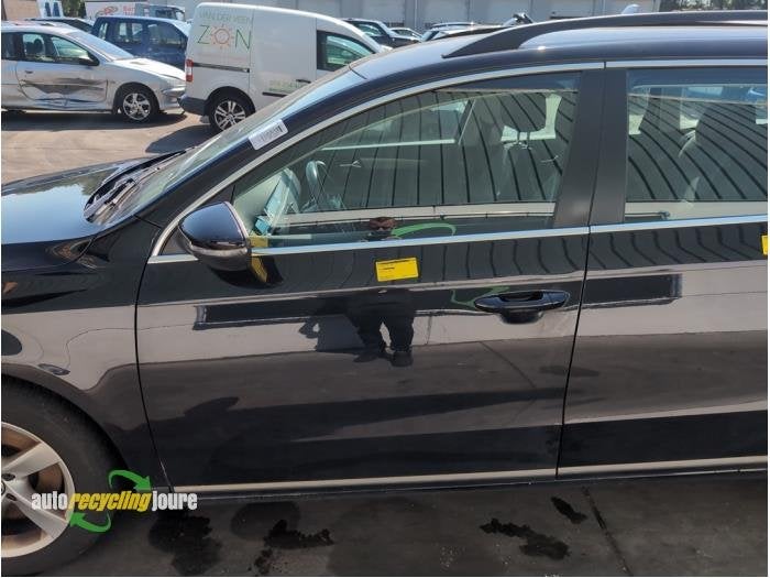 Portière 4portes avant gauche d'un Volkswagen Passat (LC9X), -, Volkswagen, -, 3 mois de garantie