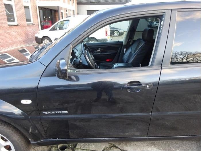 Portier 4Deurs links-voor van een Ssang Yong Rexton (LAK), Gebruikt, -, Deur, -