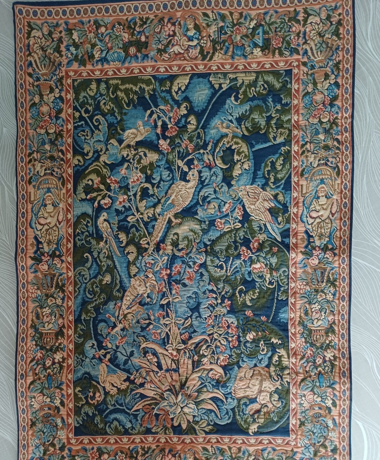 Wandtapijt., Ophalen