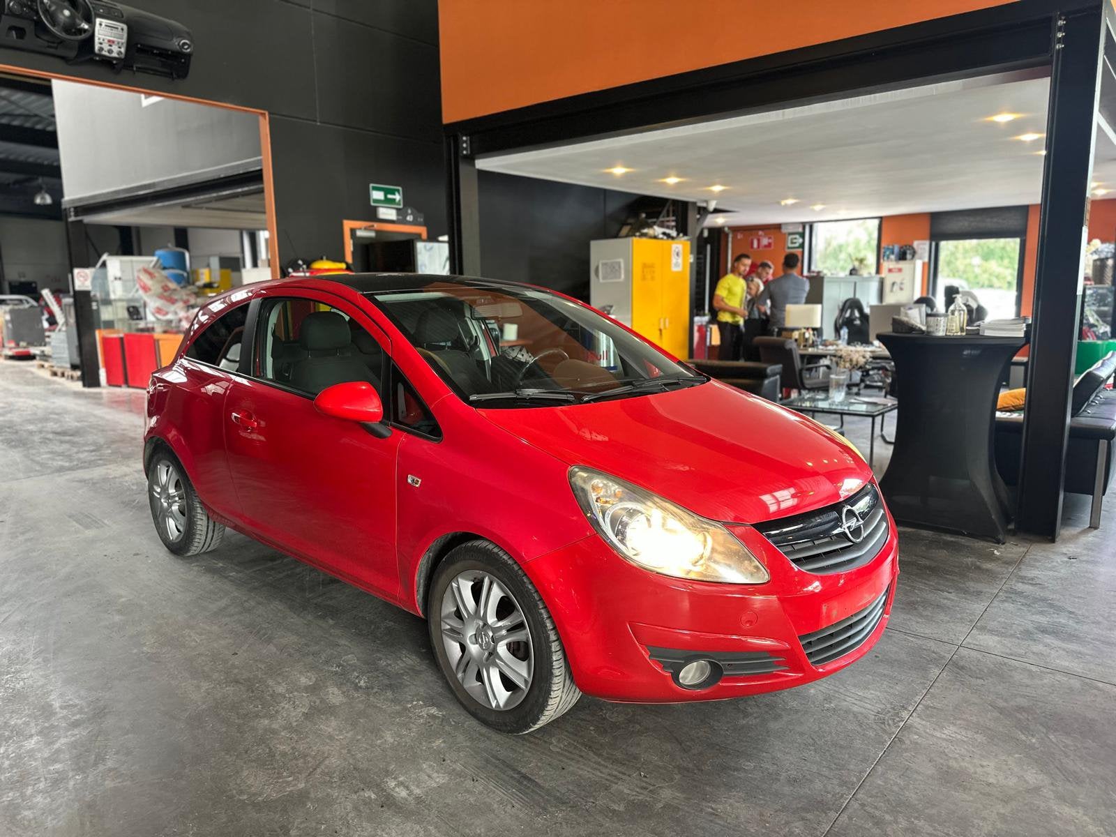 OPEL CORSA, Rouge, Achat, Entreprise, Noir