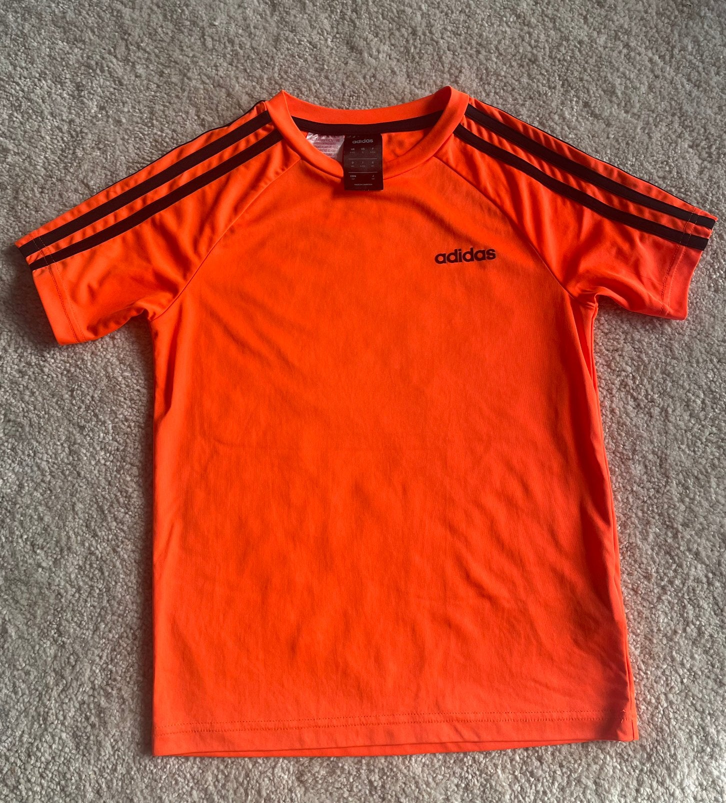 ADIDAS - T-shirt 140 / 9-10 ans, Enlèvement, Comme neuf