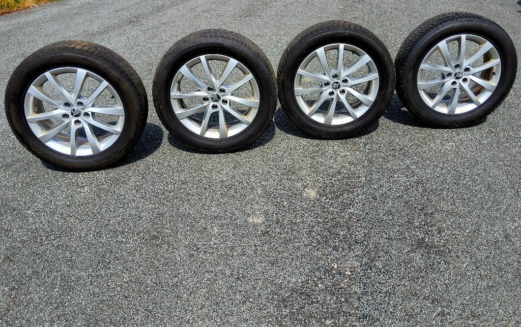 Très belles jantes 18" originales Skoda, entraxe 5x112, Pneus été, 18 pouces, Enlèvement, Utilisé