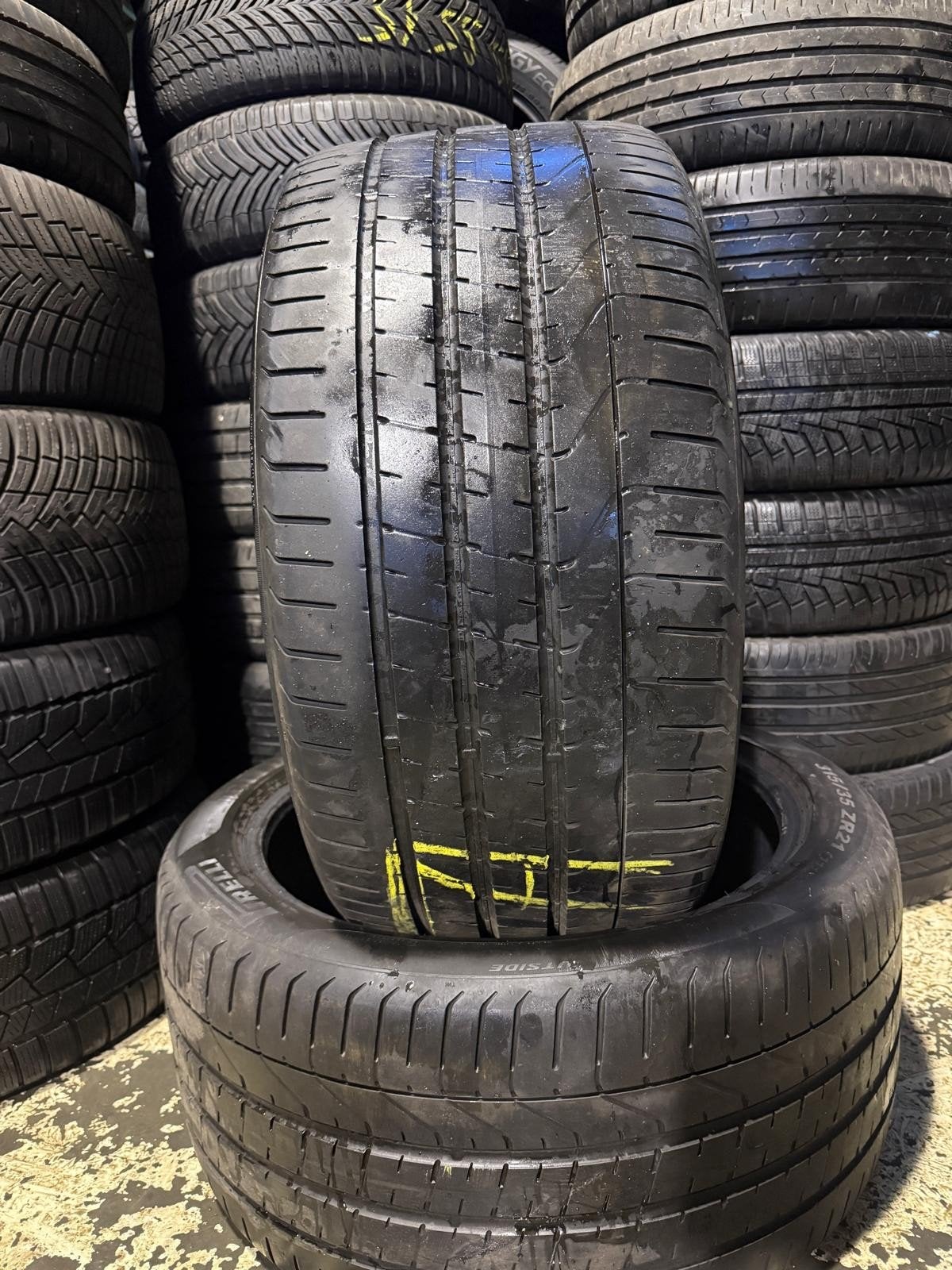 315 35 21 pirelli avec montage et équilibrage, Enlèvement