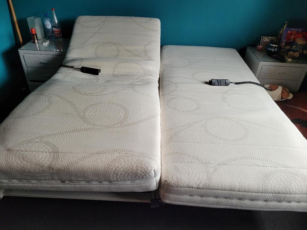 Lit électrique pour 2 personnes (2x90cm sur 2m)), 90 cm, Comme neuf, Enlèvement, Deux personnes