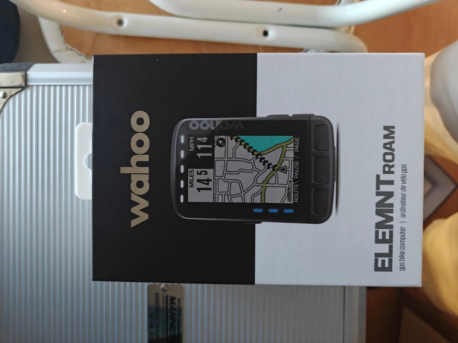 fietscomputer/gps elemnt roam, Fietsen en Brommers, Ophalen of Verzenden, GPS, Zo goed als nieuw