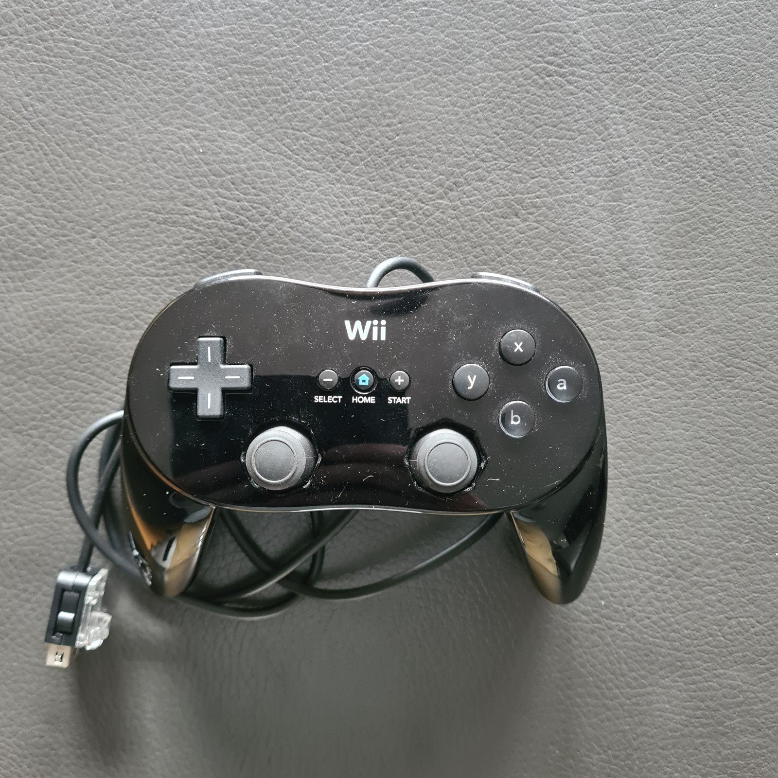 Manette Nintendo Wii Pro noire., Consoles de jeu & Jeux vidéo, Consoles de jeu | Nintendo Wii, Enlèvement ou Envoi, Comme neuf