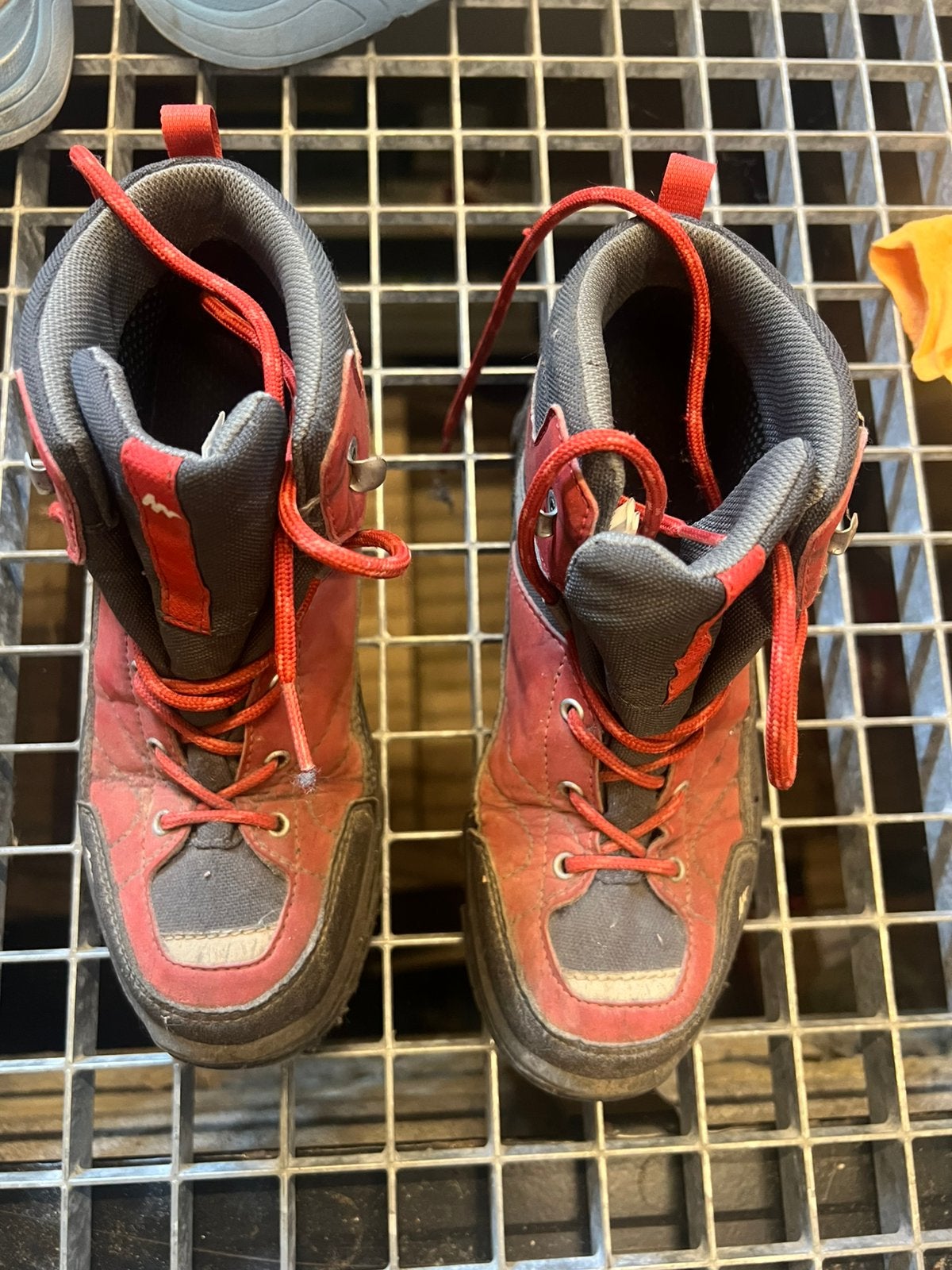 Wandelschoenen maat 35 Quechua Decathlon, Ophalen, Gebruikt, Schoenen