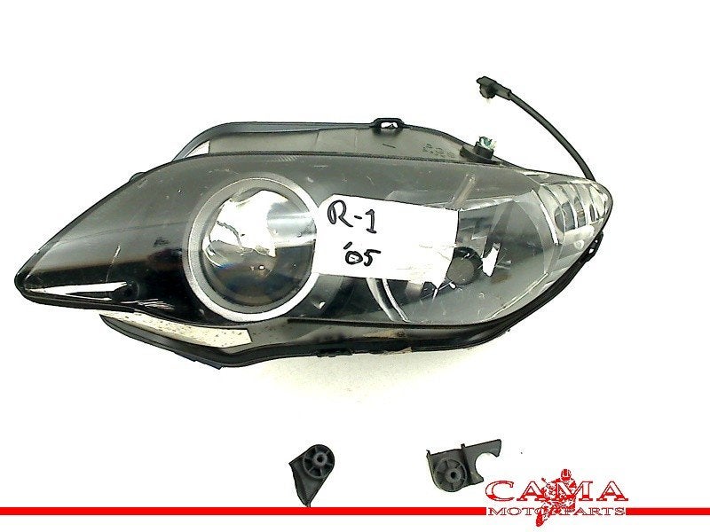 PHARE Yamaha YZF R1 2004-2006 (YZF-R1 5VY) (01-2004/12-2006), Dhr. S. di Majo, Utilisé, Info@cama-motorparts.nl, P.J. Troelstraweg 8 8
3144 CX  MAASSLUIS, NL
