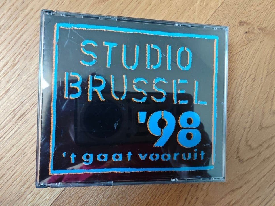 Studio Brussel  't gaat vooruit '98 perfecte staat als nieuw, Cd's en Dvd's, Cd's | Rock, Ophalen of Verzenden, Zo goed als nieuw