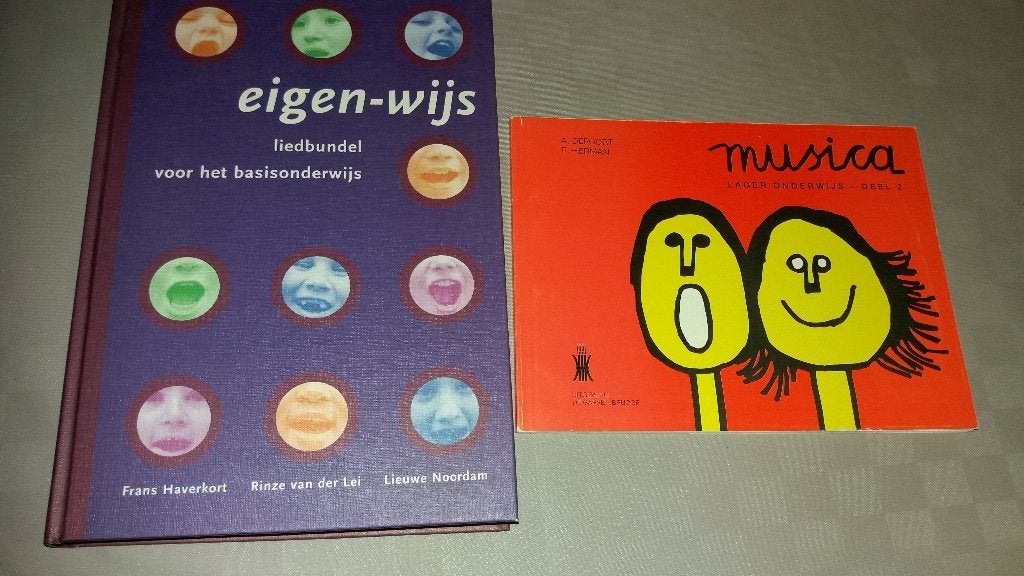 livres de musique (2), Enlèvement ou Envoi