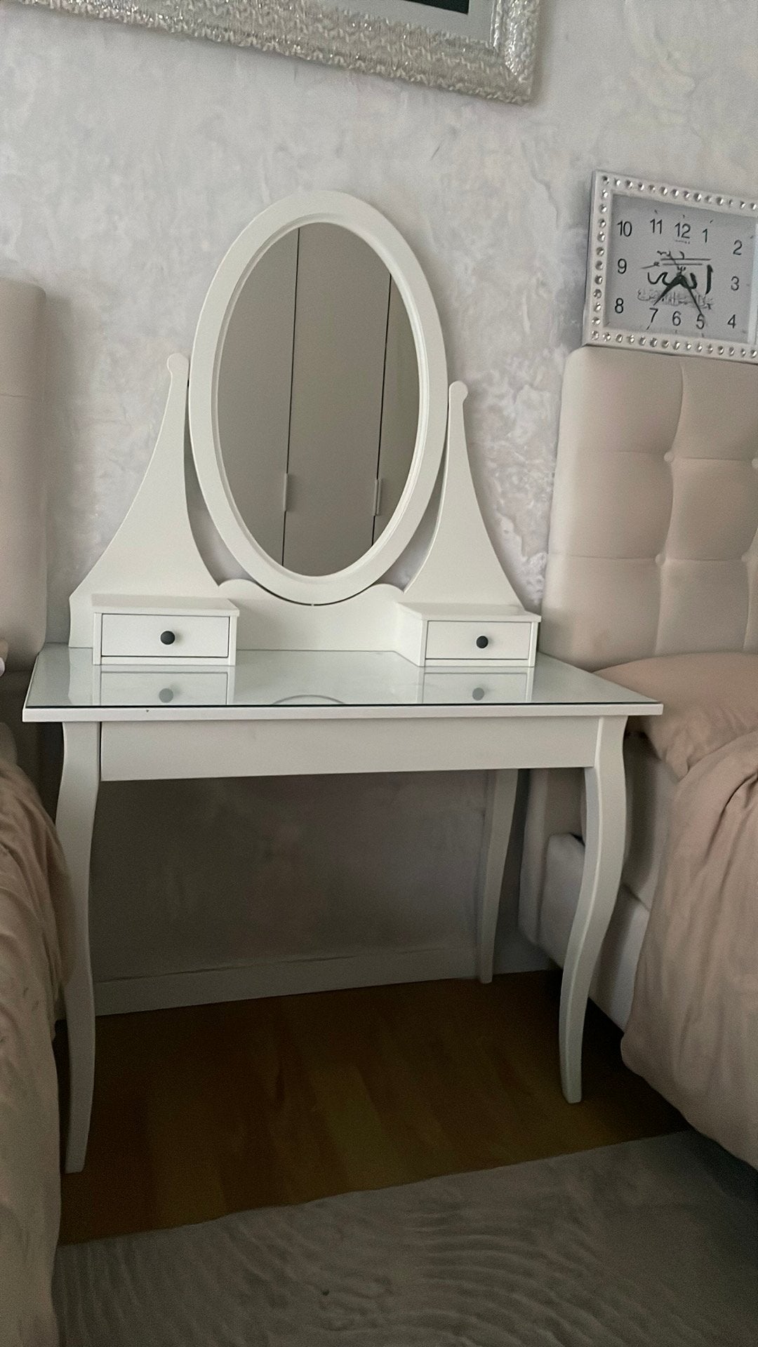 Witte makeup-tafel met ovale spiegel, Ophalen, Zo goed als nieuw