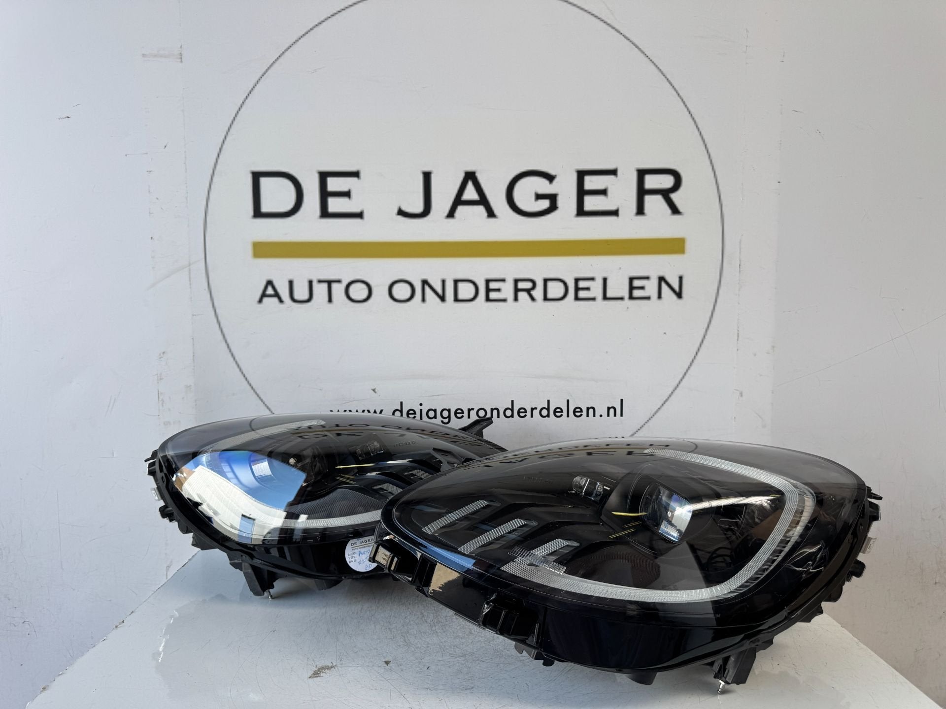 FORD PUMA LED KOPLAMPEN R1TB-13E017-AD R1TB-13E016-AD 2025-, Auto-onderdelen, Gebruikt, Info@ford.com, Ford, Ford Motor Company