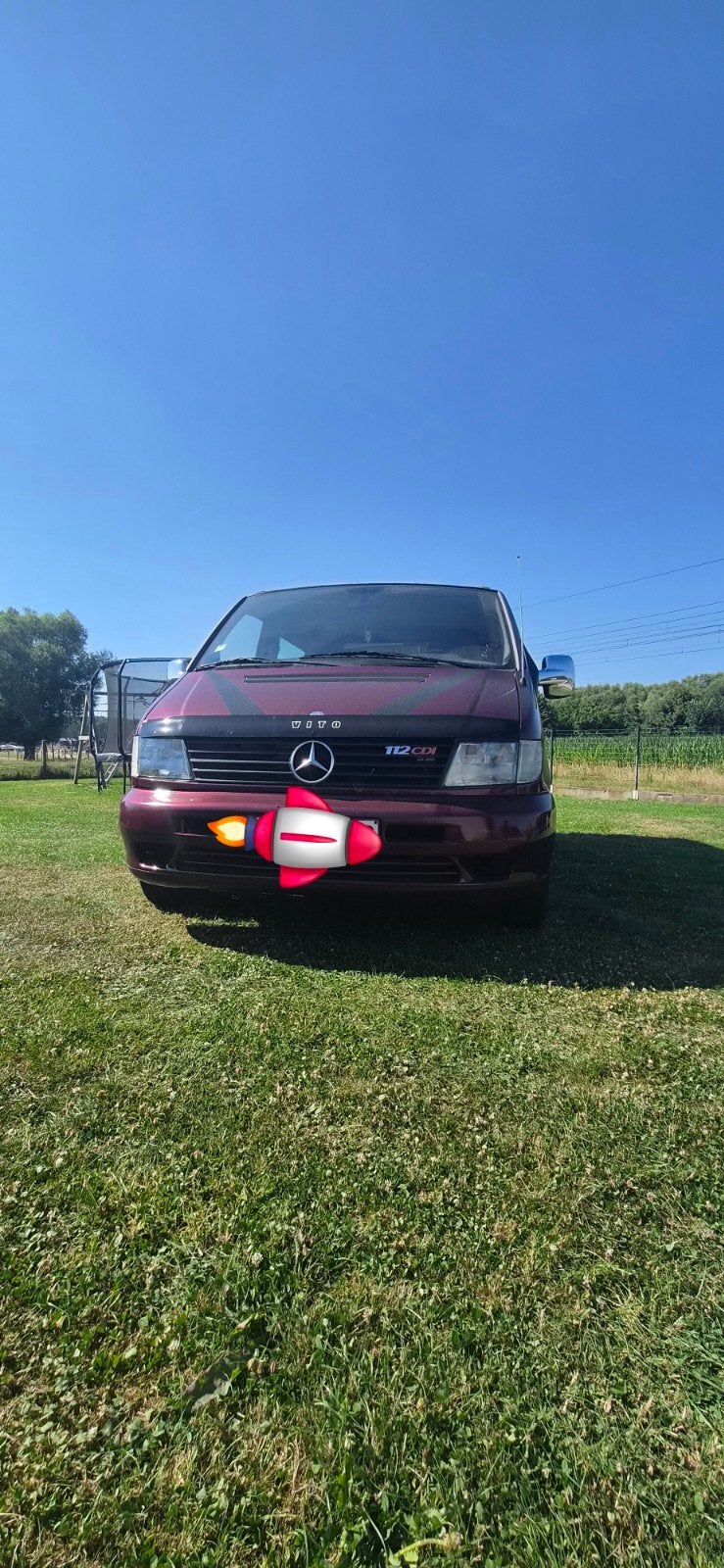 Vito Vito 112 cdi met airco
van Bouwjaar 2001 zonder keuring, Auto's, Voorwielaandrijving, 4 cilinders, Leder, Grijs