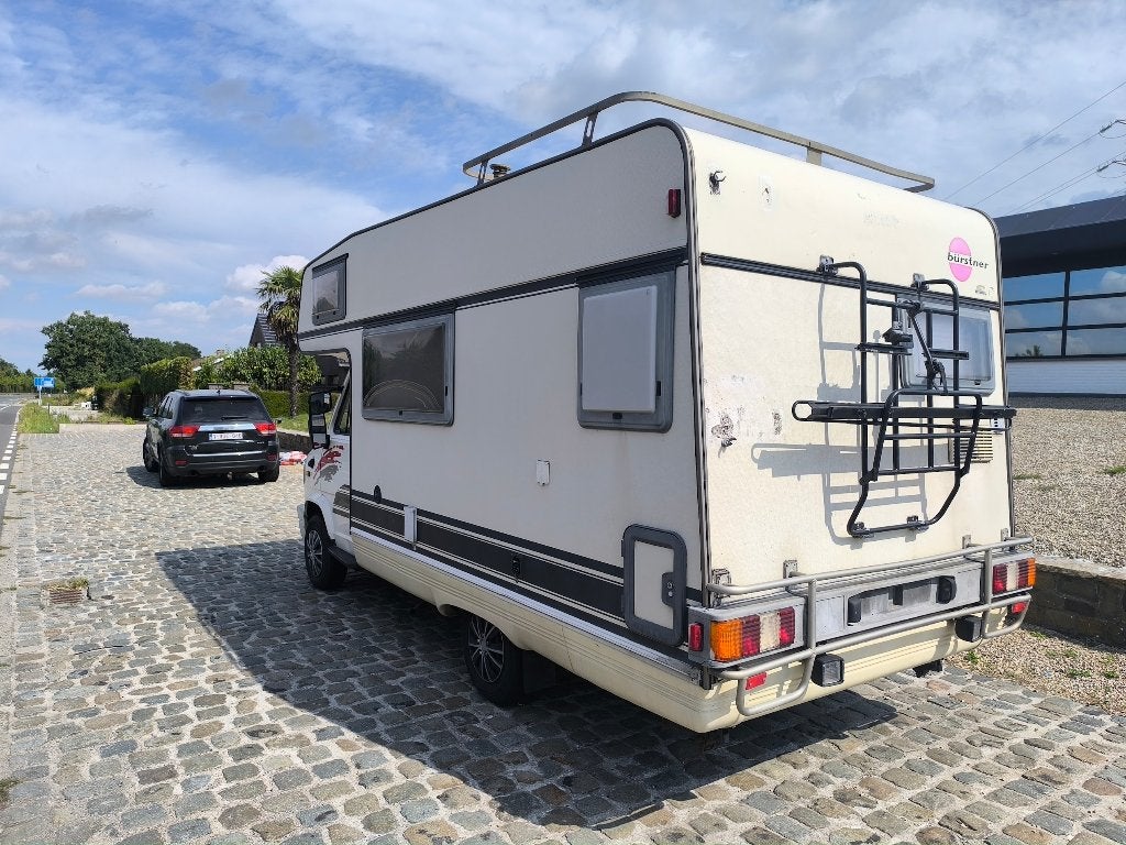Camping-car d'occasion Peugeot J5 seulement 155000 véhicules, Jusqu'à 5, Boîte manuelle, Intégral, Diesel
