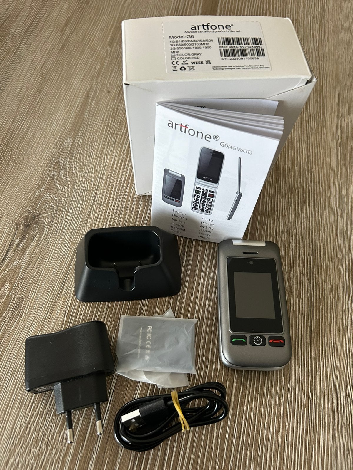 Gsm met grote toetsen(senioren), Telecommunicatie, Ophalen, Zo goed als nieuw