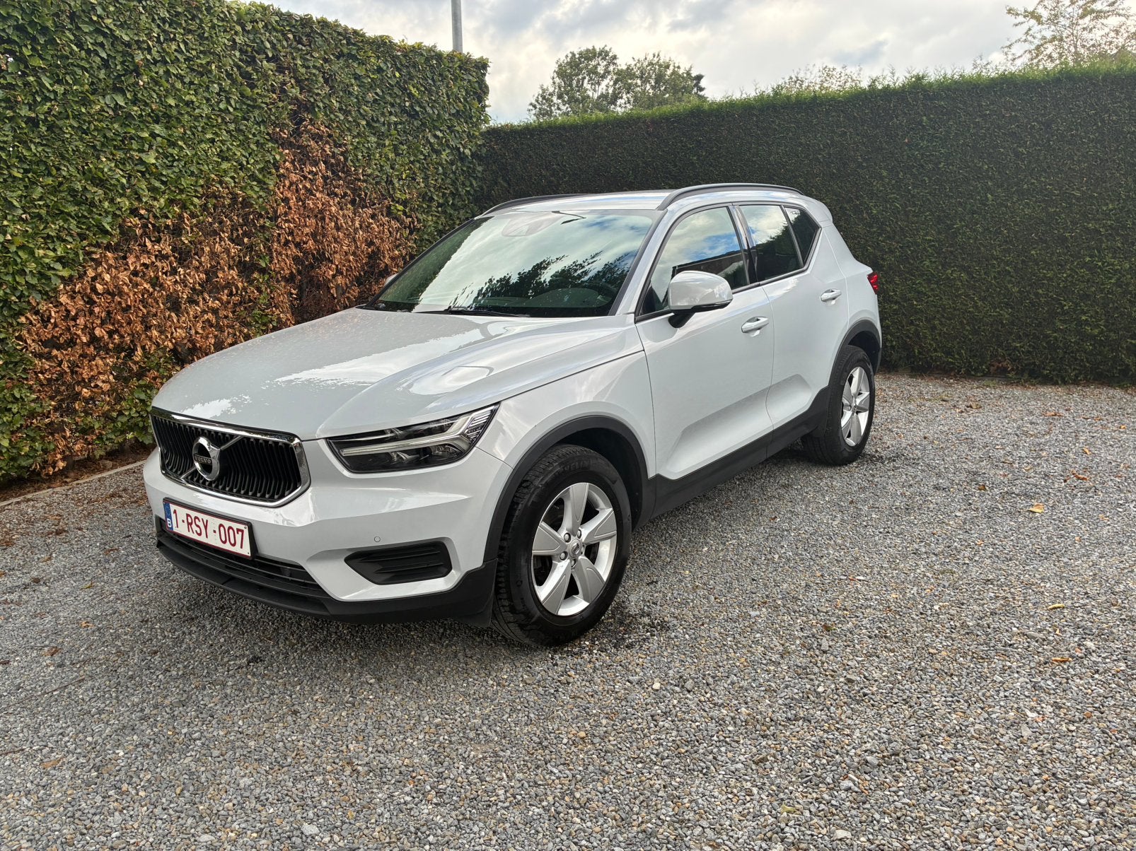 Volvo XC40 2022 69000km, Autos, Argent ou Gris, Achat, Entretenue par le concessionnaire, Noir