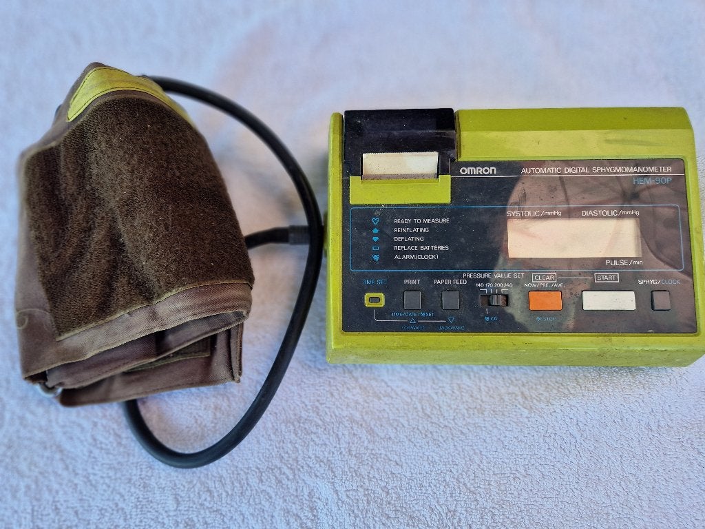 Vintage Omron HEM-90P Bloeddrukmeter, Ophalen of Verzenden