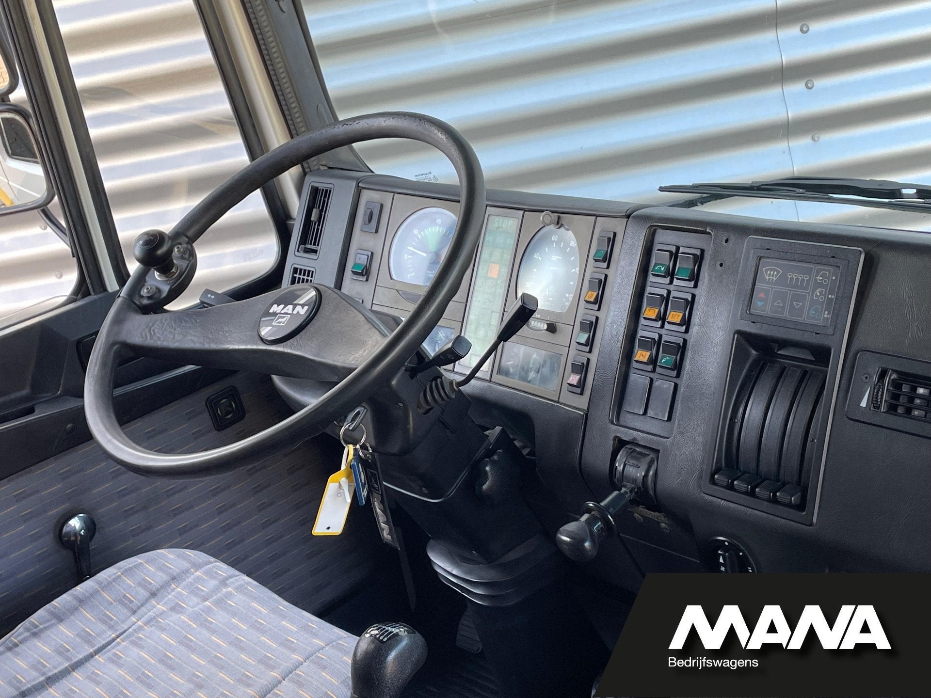 MAN F90 DIESEL V10 Commander NL REGISTRATIE / NIEUWSTAAT!, Achat, 2 places, Boîte manuelle, MAN