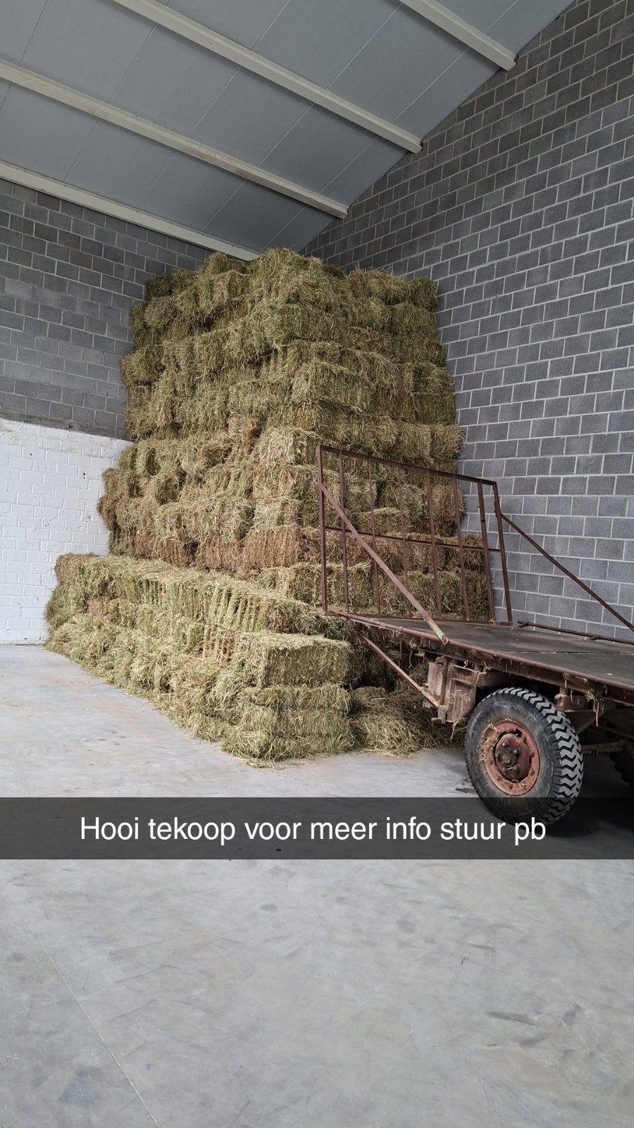 hooi en midibalen voordroog (bijna hooi), Ophalen