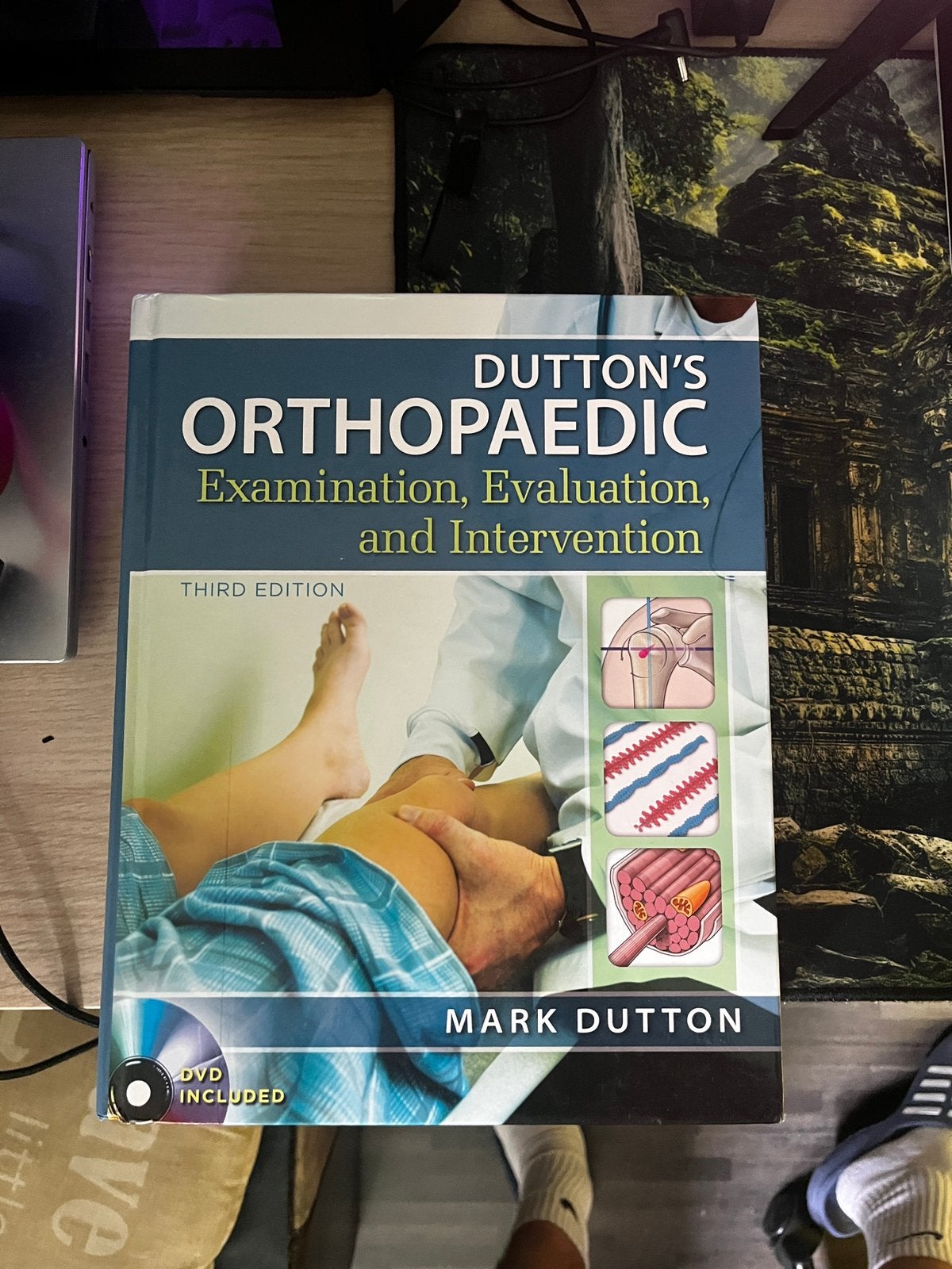 anatomie boek dutton, Ophalen, Zo goed als nieuw