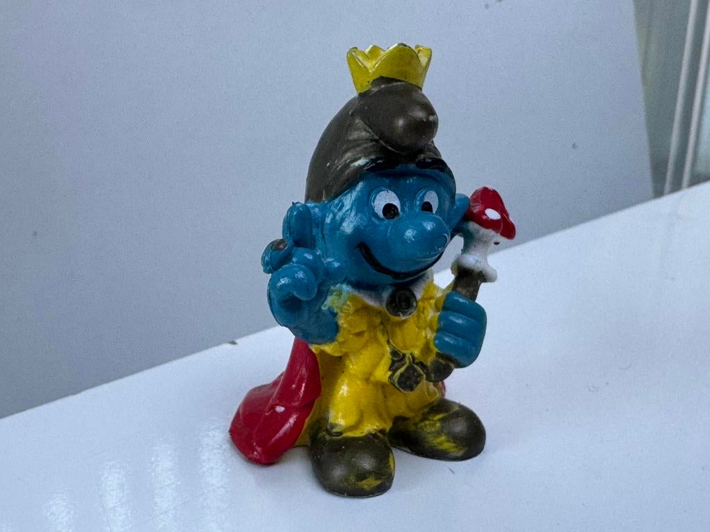 Miniatuur smurf - Keizer / Koning Smurf, Ophalen of Verzenden, Gebruikt, Overige Smurfen, Poppetje, Figuurtje of Knuffel