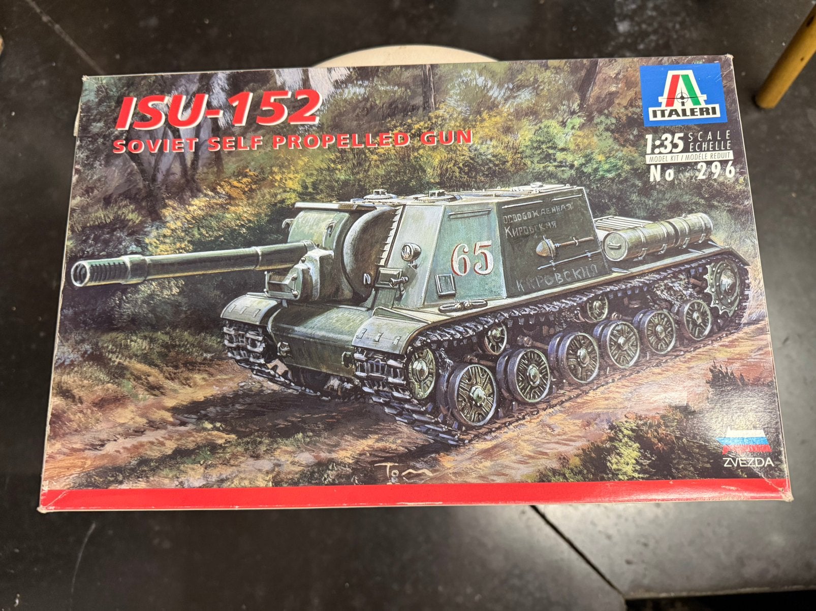 ISU-152 Soviet Self-Propelled Gun, Hobby & Loisirs créatifs, Modélisme | Voitures & Véhicules, Comme neuf, Tank, Italeri, Enlèvement ou Envoi