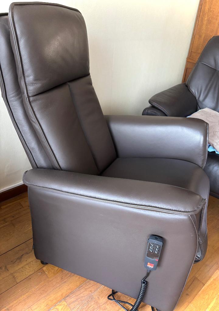 Recente lederen relaxzetel met afstandsbediening - Small, Ophalen, Zo goed als nieuw, Leer, Klassiek
