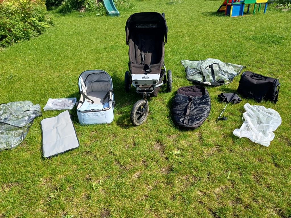 Mountain buggy urban jungle met toebehoren en babymand, Enfants & Bébés, Enlèvement, Utilisé, Autres marques, Protection de pluie