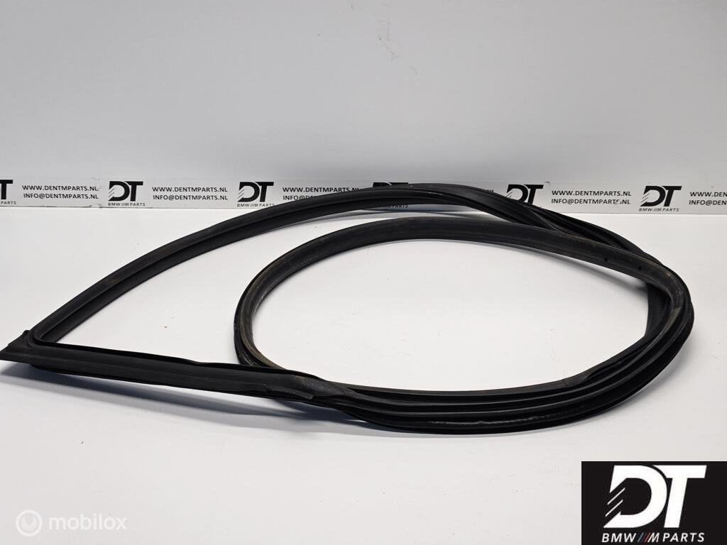 Deurrubber rechtsvoor BMW 2-serie Coupé F87 51727348420, Enlèvement ou Envoi, Utilisé, BMW, BMW