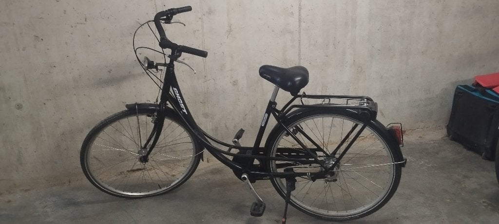 vrouwenfiets met 3 snelheid, Fietsen en Brommers, Gebruikt, (Extra) lage instap, 56 cm of meer, Schijfrem