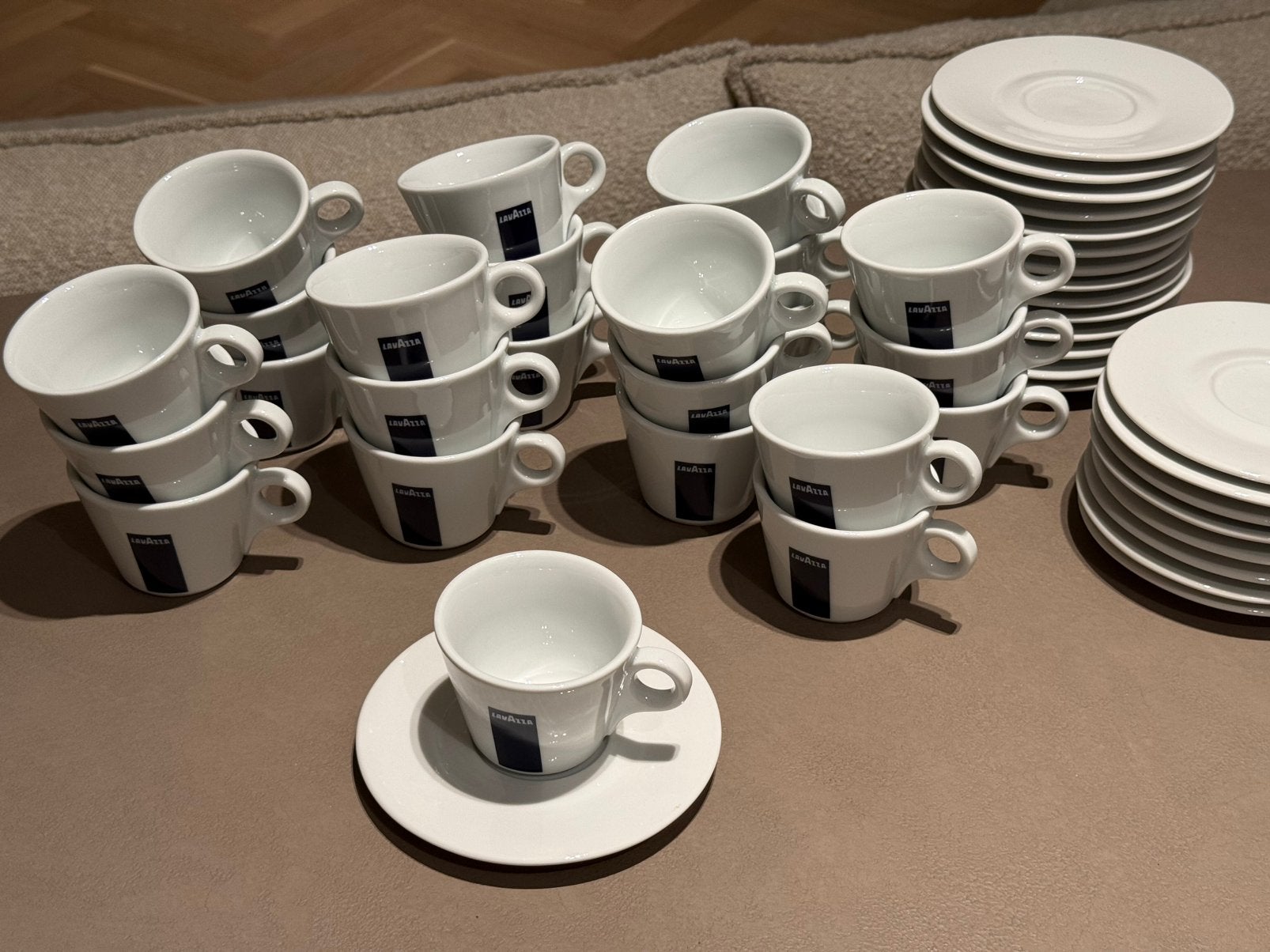 Lavazza koffietasjes, Ophalen of Verzenden, Zo goed als nieuw