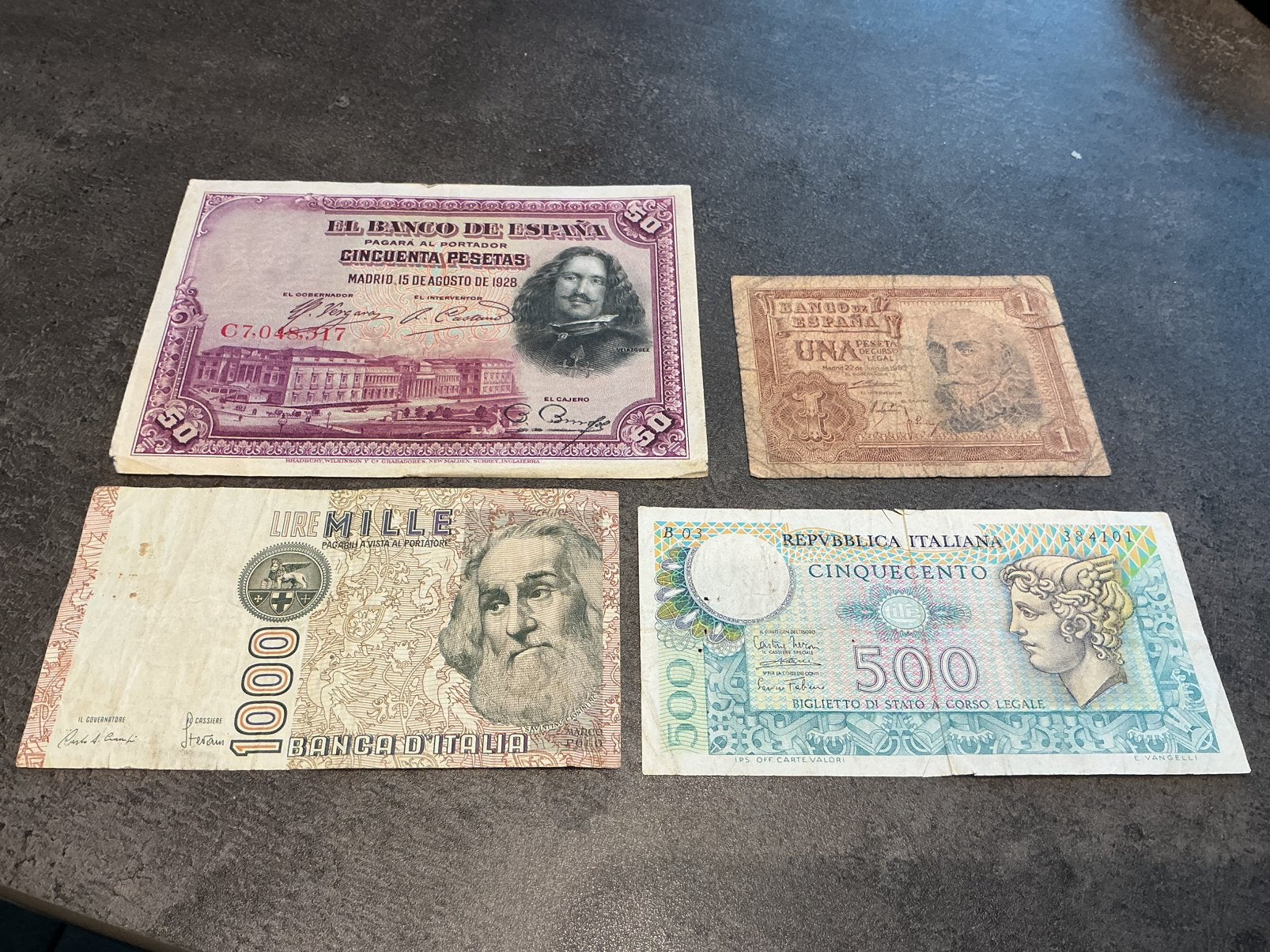 Italie : lot de 4 billets différents, Timbres & Monnaies, Enlèvement ou Envoi, Billets de banque