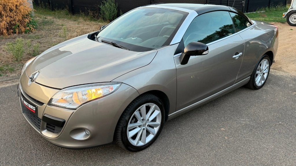 Renault Megane 1.4 Tce | Sport Cabrio - Prachtige Staat |, Auto's, Voorwielaandrijving, Zwart, 4 cilinders, Cabriolet