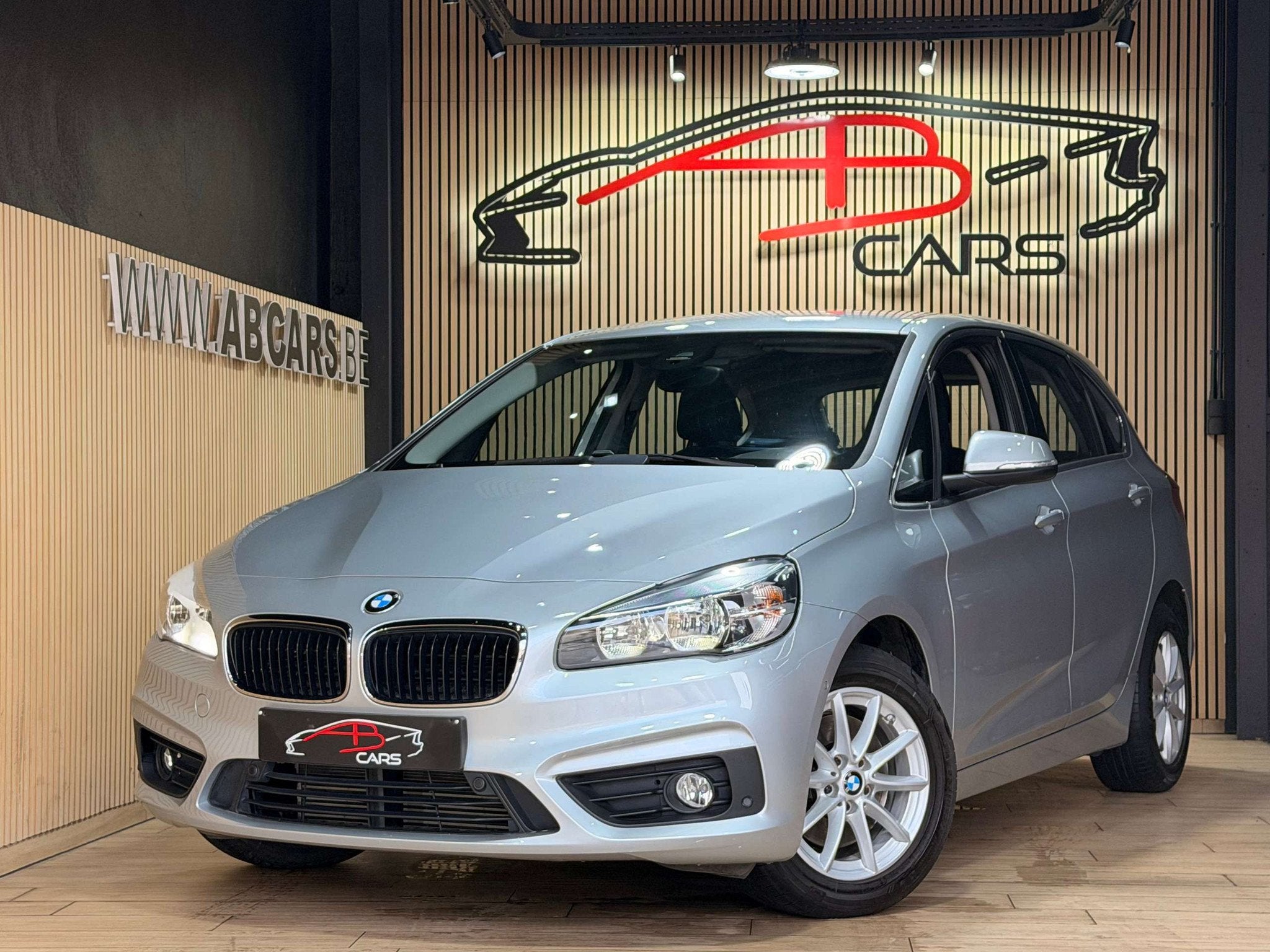 BMW 2 Serie 218 I Active Tourer * 1ER PROPRIÉTAIRE * GARANT, Autos, 100 kW, Argent ou Gris, Achat, Euro 6