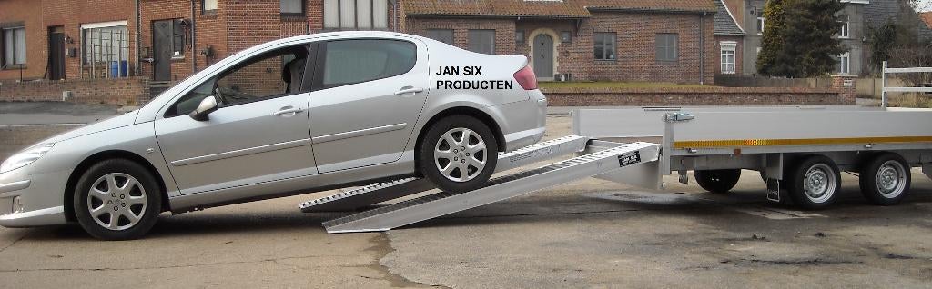 Alu. oprijplaten 3000 x 300 cap 2100 kg / paar eigen gewicht, Ophalen