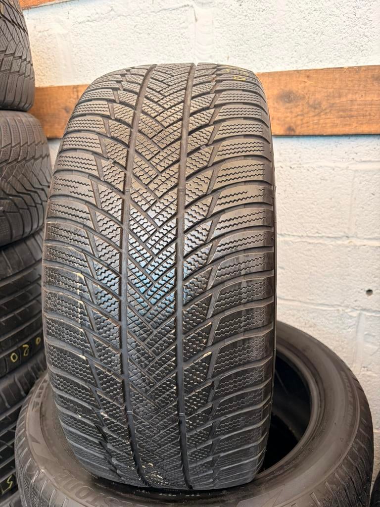 275 45r20 bridgestone avec montage et équilibrage, Enlèvement, Utilisé