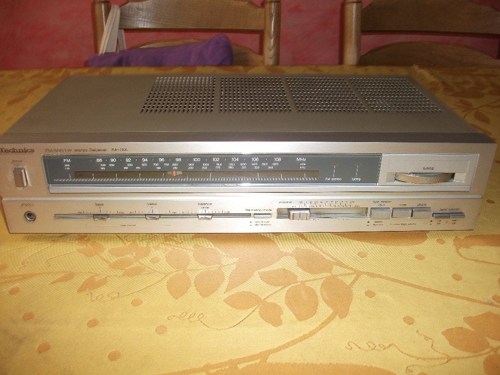Technics  stereo versterker FM/MW/LW SA-110L, Audio, Tv en Foto, Versterkers en Ontvangers, Ophalen of Verzenden, Gebruikt, Stereo
