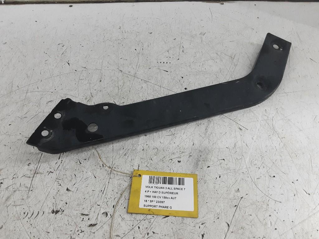 SUPPORT PHARE GAUCHE Tiguan Allspace (BW2) (5NA805931), Volkswagen, Mevr. I. Hauben, Utilisé, Rue de l'Espoir 34 34
4030  GRIVEGNÉE, BE