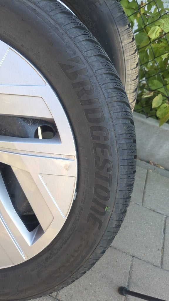 Paire de roues d'hiver Audi Q4 e-tron 19 pouces d'origine, Autos : Pièces & Accessoires, Pneus hiver, 255 mm, Véhicule de tourisme
