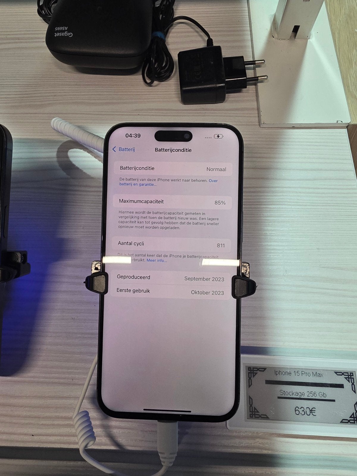 Apple iPhone 15 Pro Max (256GB) , inclusief airpods 2025, Gebruikt, Apple, Ophalen of Verzenden, Info@retech9.be