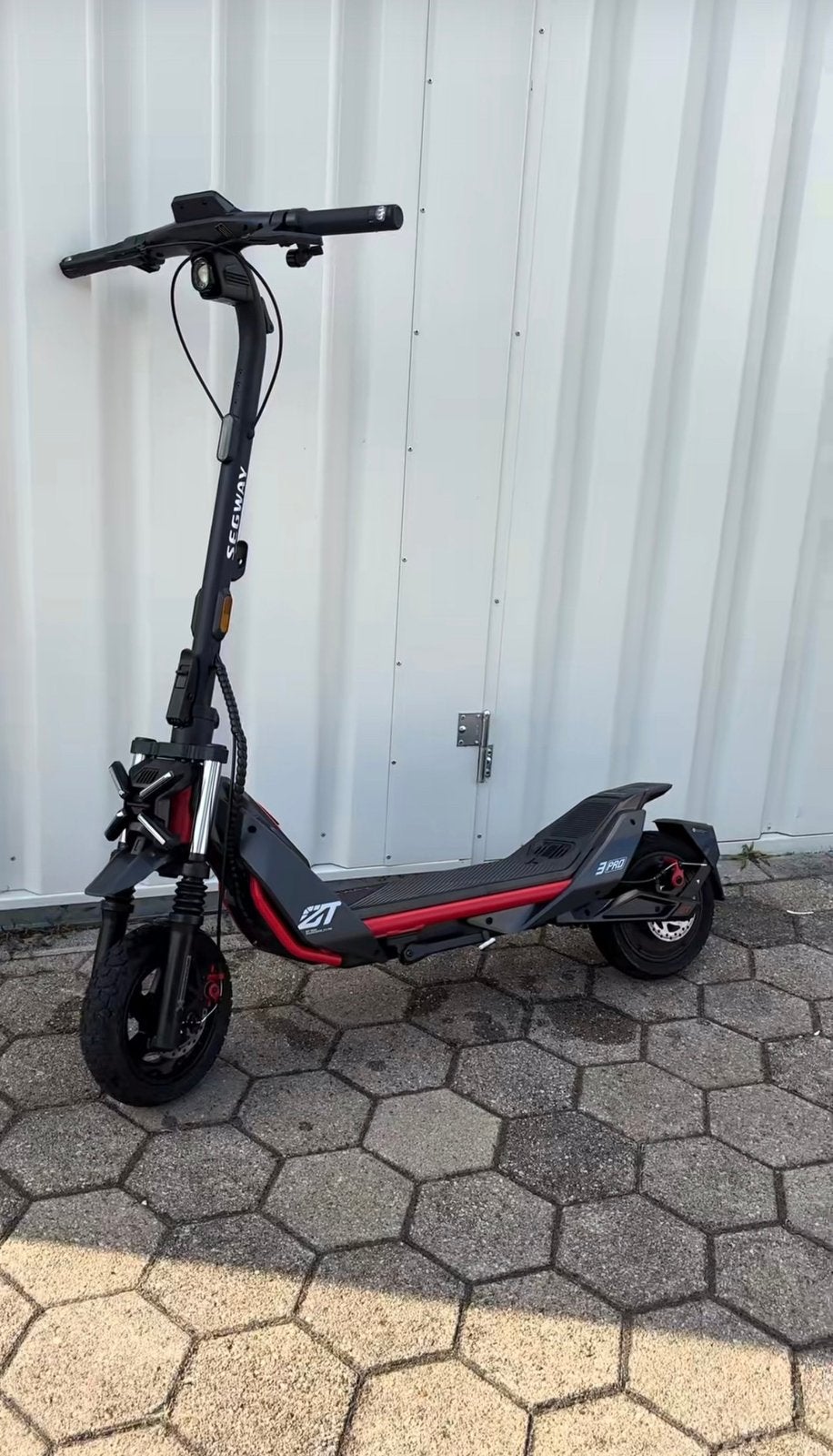 Segway ZT3 Pro à vendre, Vélos & Vélomoteurs, Trottinettes, Enlèvement ou Envoi, Comme neuf, Step électrique (E-scooter)