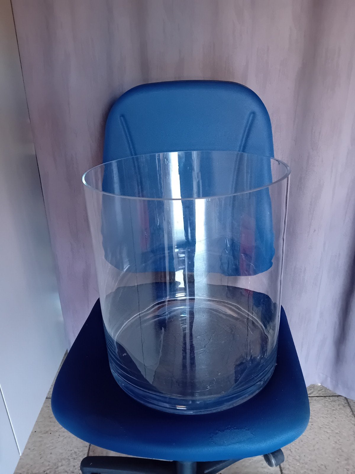 Grand pot en verre épais, Enlèvement, Verre