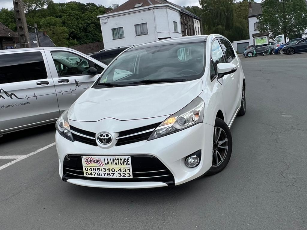 Toyota Verso 5 PLACES 2015 année 1.6 D4D 82kw 0032478767323, Autos, Euro 5, Achat, 82 kW, Entreprise