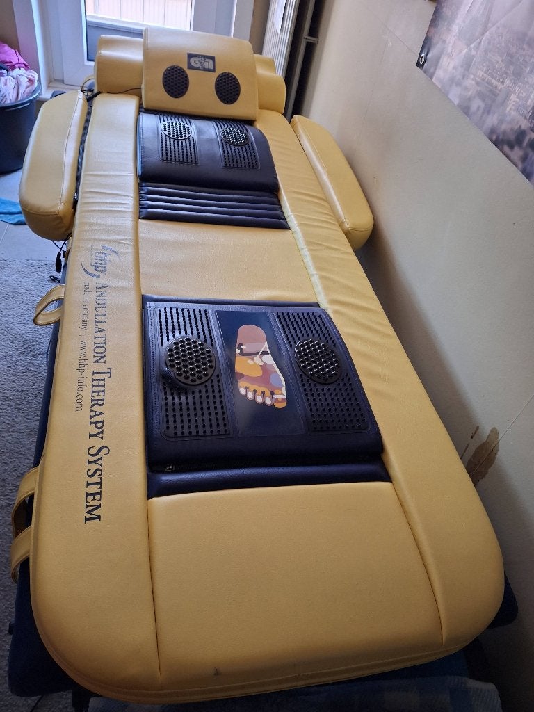 Electrische massagetafel, Sport en Fitness, Massageproducten, Ophalen, Zo goed als nieuw, Massagetafel
