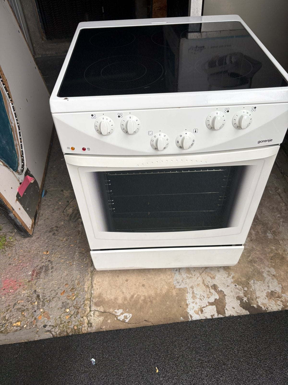 Friac keramische kookplaat met oven, Ophalen, Gebruikt, 4 kookzones, 85 tot 90 cm