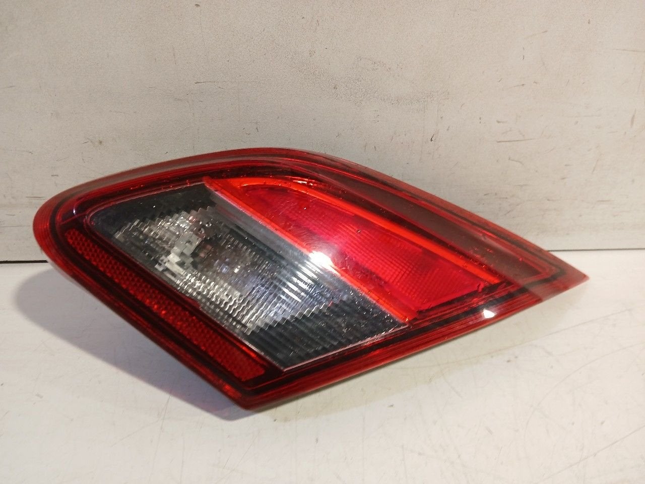 Achterlicht kofferdeksel achterklep rechts Opel Corsa, Auto-onderdelen, Onderdelen@venauto.nl, Van der Ven Autorecycling B.V.