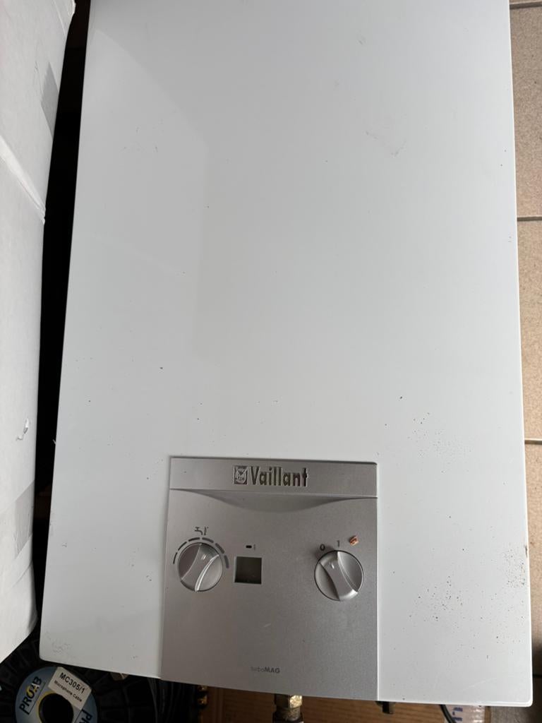 Gasgeyser gesloten type, Enlèvement, Comme neuf